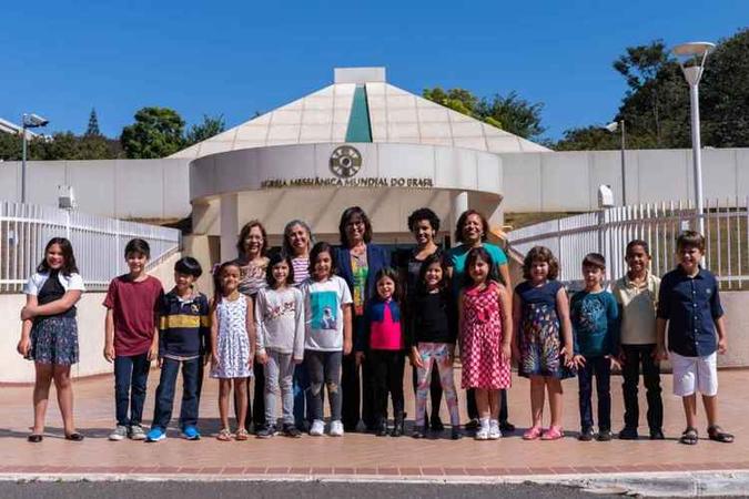 As crianças e adolescentes do coral vão cantar repertório que inclui músicas de Heitor Villa-Lobos, Vinícius de Moraes e Toquinho, Luiz Gonzaga, Tom Jobim e Milton Nascimento(foto: CIJMO/Divulgação) As crianças e adolescentes do coral vão cantar repertório que inclui músicas de Heitor Villa-Lobos, Vinícius de Moraes e Toquinho, Luiz Gonzaga, Tom Jobim e Milton Nascimento(foto: CIJMO/Divulgação)