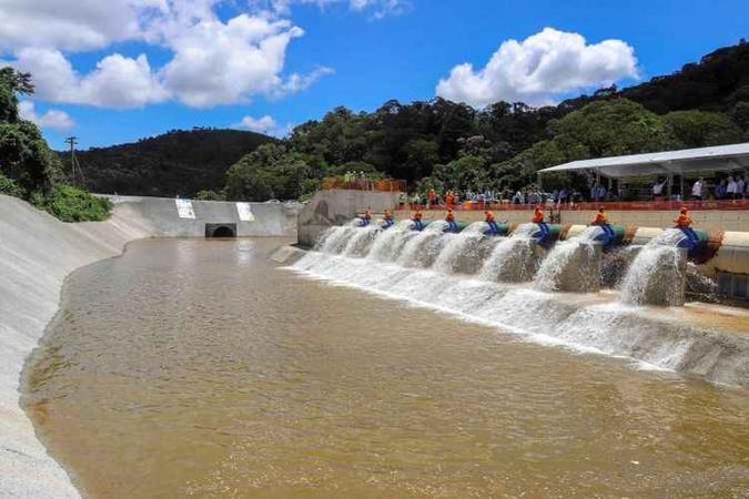 Obra da Sabesp que aumentou a disponibilidade de água para 39 milhões de pessoas no Cantareira(foto: Governo de São Paulo/Divulgação) Obra da Sabesp que aumentou a disponibilidade de água para 39 milhões de pessoas no Cantareira(foto: Governo de São Paulo/Divulgação)