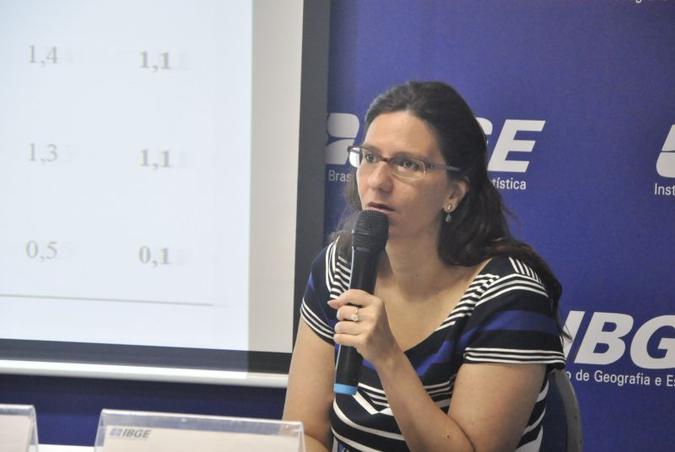 Segundo Rebeca, brasileiro reduziu os gastos neste isolamento social devido à perda de capacidade financeira e por medo de ficar sem emprego(foto: BNDS/divulgação) Segundo Rebeca, brasileiro reduziu os gastos neste isolamento social devido à perda de capacidade financeira e por medo de ficar sem emprego(foto: BNDS/divulgação)