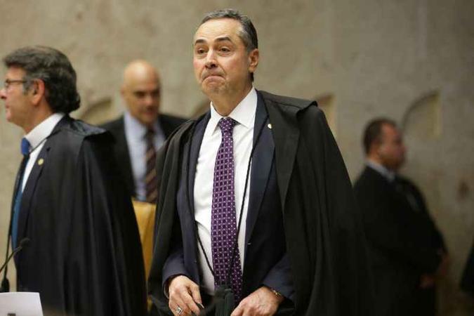 Supremo decidiu pelo entendimento firmado pelo ministro Luís Roberto Barroso, relator da proposta de restrição do foro privilegiado(foto: Antonio Cruz/Agência Brasil) Supremo decidiu pelo entendimento firmado pelo ministro Luís Roberto Barroso, relator da proposta de restrição do foro privilegiado(foto: Antonio Cruz/Agência Brasil)