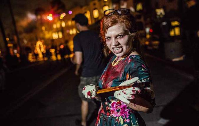 A cenografia é impecável, assim como a maquiagem dos personagens(foto: Universal Orlando Resort/Divulgação) A cenografia é impecável, assim como a maquiagem dos personagens(foto: Universal Orlando Resort/Divulgação)