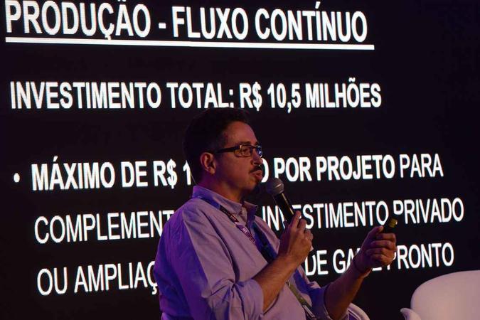 Ministro da Cultura, Sérgio Sá Leitão, durante a Comic Con Experience, maior evento nacional de cultura geek(foto: Rovena Rosa/Agência Brasil) Ministro da Cultura, Sérgio Sá Leitão, durante a Comic Con Experience, maior evento nacional de cultura geek(foto: Rovena Rosa/Agência Brasil)