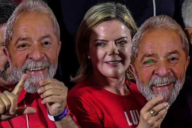 Gleisi é uma das lideranças petistas que estará no Gleisi é uma das lideranças petistas que estará no