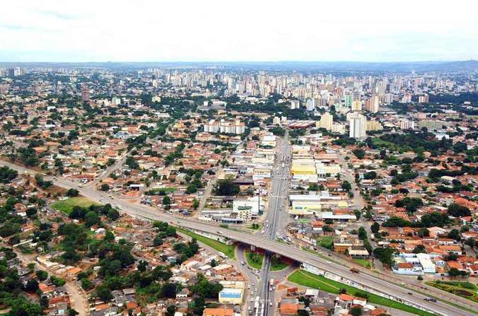 Com cerca de 40 parques, como o Flamboyant, Goiânia é a capital com a maior quantidade de metros quadrados de áreas verdes por habitante(foto: Goiás Turismo/ Divulgação) Com cerca de 40 parques, como o Flamboyant, Goiânia é a capital com a maior quantidade de metros quadrados de áreas verdes por habitante(foto: Goiás Turismo/ Divulgação)