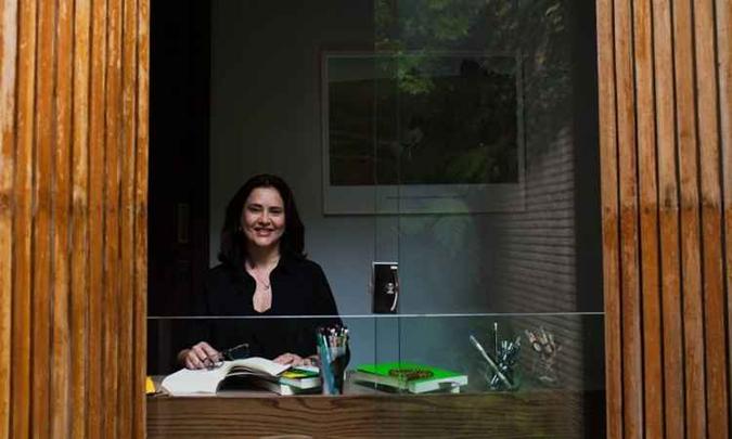 Claudine Duarte: 'A leitura compartilhada é um fator de crescimento para conhecer o livro pelo olhar do outro''Cl(foto: Janine Moraes/Divulgacao) Claudine Duarte: 'A leitura compartilhada é um fator de crescimento para conhecer o livro pelo olhar do outro''Cl(foto: Janine Moraes/Divulgacao)