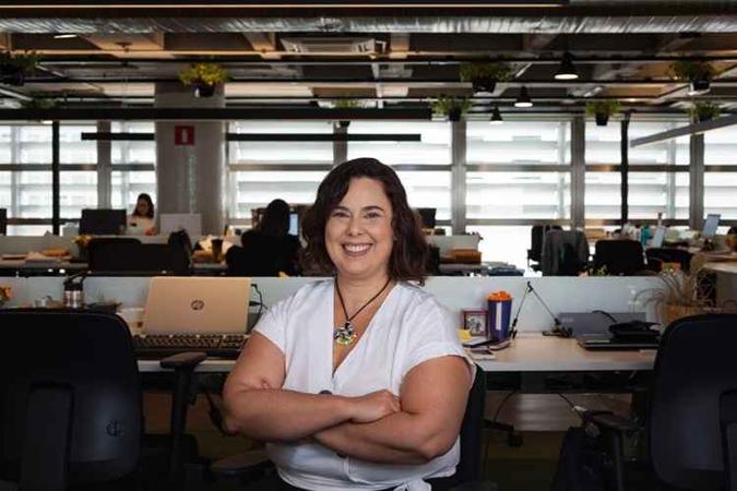 A gerente de Implementação do Itaú Social, Tatiana Bello, apresenta uma live sobre formação para gestores da educação (foto: Patrícia Stavis) A gerente de Implementação do Itaú Social, Tatiana Bello, apresenta uma live sobre formação para gestores da educação (foto: Patrícia Stavis)