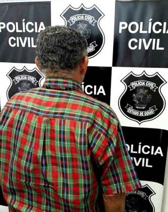 Pastor vivia no mesmo condomínio que as vítimas. Ele teria oferecido doces e frutas para atrair uma delas e teria tentado apalpar a outra criança(foto: PCGO/Divulgação) Pastor vivia no mesmo condomínio que as vítimas. Ele teria oferecido doces e frutas para atrair uma delas e teria tentado apalpar a outra criança(foto: PCGO/Divulgação)