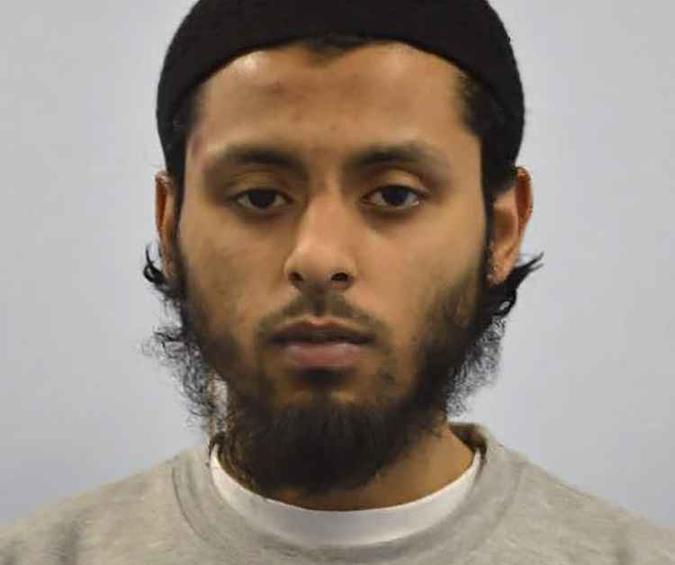 Umar Ahmed Haque, um britânico de 25 anos, cumprirá no mínimo uma pena de 25 anos de prisão após ser considerado culpado por um tribunal de Londres (foto: Metropolitan Police/AFP ) Umar Ahmed Haque, um britânico de 25 anos, cumprirá no mínimo uma pena de 25 anos de prisão após ser considerado culpado por um tribunal de Londres (foto: Metropolitan Police/AFP )