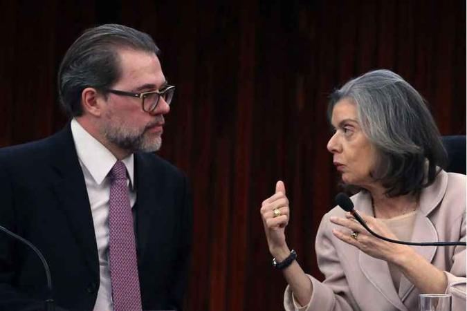 Em setembro, a ministra Cármen Lúcia deixa a presidência para Dias Toffoli assumir(foto: José Cruz/Agencia Brasil) Em setembro, a ministra Cármen Lúcia deixa a presidência para Dias Toffoli assumir(foto: José Cruz/Agencia Brasil)