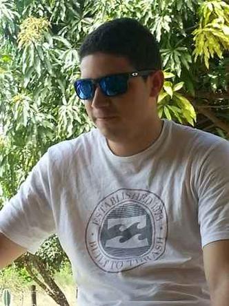 Gustavo Gero Soares, 25 anos, era engenheiro civil e dono de uma loja de autopeças em Vicente Pires(foto: Reprodução/Facebook) Gustavo Gero Soares, 25 anos, era engenheiro civil e dono de uma loja de autopeças em Vicente Pires(foto: Reprodução/Facebook)