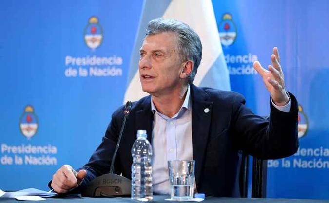 Uma multidão se manifestou em Buenos Aires contra o acordo com o Fundo Monetário Internacional (FMI) e a política econômica de Mauricio Macri(foto: Ho/AFP) Uma multidão se manifestou em Buenos Aires contra o acordo com o Fundo Monetário Internacional (FMI) e a política econômica de Mauricio Macri(foto: Ho/AFP)