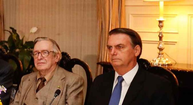 Bolsonaro e Olavo de Carvalho em jantar nos EUA(foto: Alan Santos/PR) Bolsonaro e Olavo de Carvalho em jantar nos EUA(foto: Alan Santos/PR)
