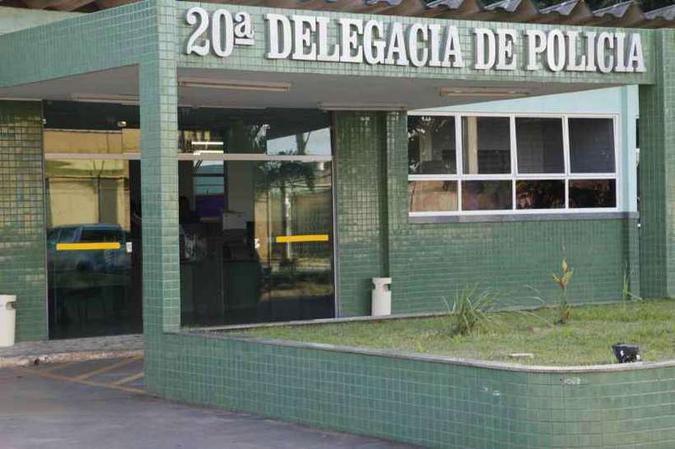 Policiais da 20ª Delegacia de Polícia (Gama) localizaram o trio suspeito do assassinato(foto: Joel Figueiredo Thé/Esp. CB/D.A Press) Policiais da 20ª Delegacia de Polícia (Gama) localizaram o trio suspeito do assassinato(foto: Joel Figueiredo Thé/Esp. CB/D.A Press)
