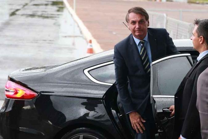 Bolsonaro afirmou que quem criou a placa foi o governo PT e enumerou mudanças (foto: Valter Campanato/Agência Brasil) Bolsonaro afirmou que quem criou a placa foi o governo PT e enumerou mudanças (foto: Valter Campanato/Agência Brasil)