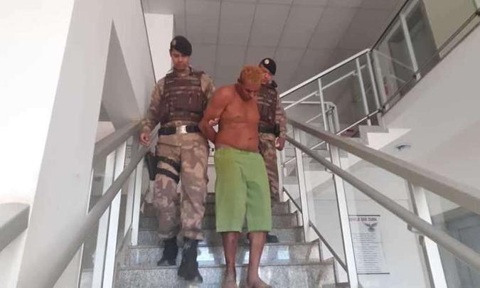 Suspeito de crime bárbaro, Felipe Hernandes Barbosa da Silva, de 29, foi apresentado pela PM(foto: Luiz Ribeiro/EM) Suspeito de crime bárbaro, Felipe Hernandes Barbosa da Silva, de 29, foi apresentado pela PM(foto: Luiz Ribeiro/EM)