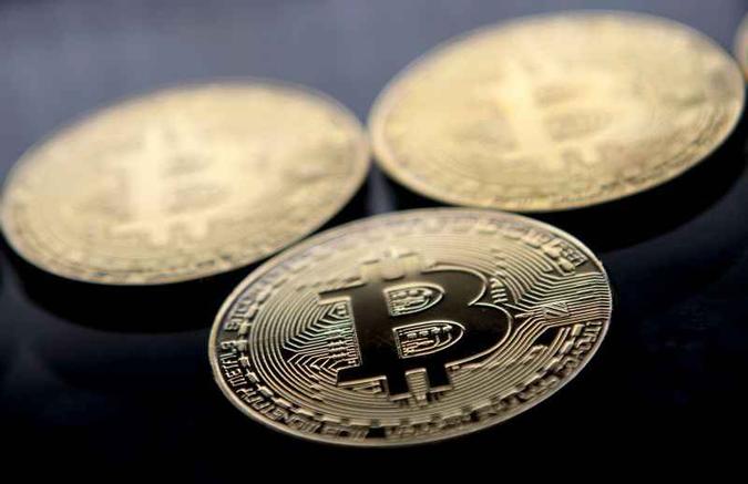 O Bitcoin é como qualquer outro ativo, com seu preço variando de acordo com a demanda do mercado. Se a tendência de compra é maior, o preço vai subir(foto: AFP / Justin TALLIS) O Bitcoin é como qualquer outro ativo, com seu preço variando de acordo com a demanda do mercado. Se a tendência de compra é maior, o preço vai subir(foto: AFP / Justin TALLIS)