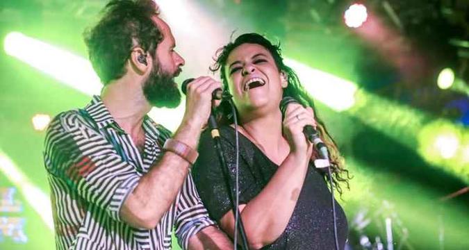 Marcelo Jeneci e Tulipa Ruiz se juntam em show gratuito(foto: Bruno Carachesti/Divulgação) Marcelo Jeneci e Tulipa Ruiz se juntam em show gratuito(foto: Bruno Carachesti/Divulgação)