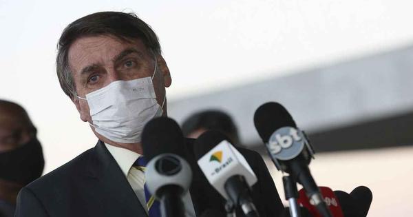 Desta vez, presidente informa nome verdadeiro para fazer teste da covid-19