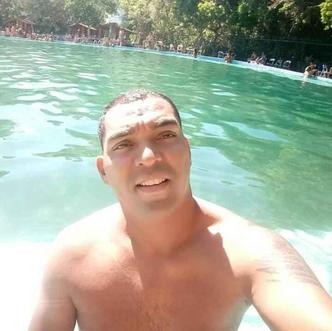 Polícia está à procura de Macsuel dos Santos Silva, suspeito de assassinar a companheira em Sobradinho 1(foto: PCDF/Divulgação) Polícia está à procura de Macsuel dos Santos Silva, suspeito de assassinar a companheira em Sobradinho 1(foto: PCDF/Divulgação)
