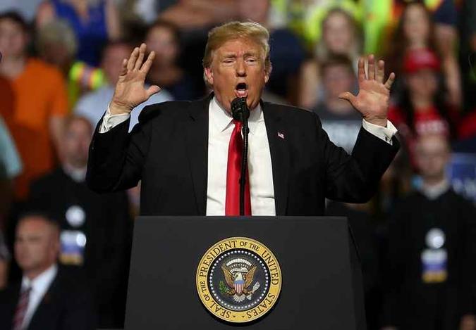 A separação das famílias de brasileiros e de outras nacionalidades é consequência da política de tolerância zero contra a imigração ilegal implementada em maio pelo presidente dos Estados Unidos, Donald Trump(foto: Justin Sullivan/ GETTY IMAGES NORTH AMERICA / AFP) A separação das famílias de brasileiros e de outras nacionalidades é consequência da política de tolerância zero contra a imigração ilegal implementada em maio pelo presidente dos Estados Unidos, Donald Trump(foto: Justin Sullivan/ GETTY IMAGES NORTH AMERICA / AFP)