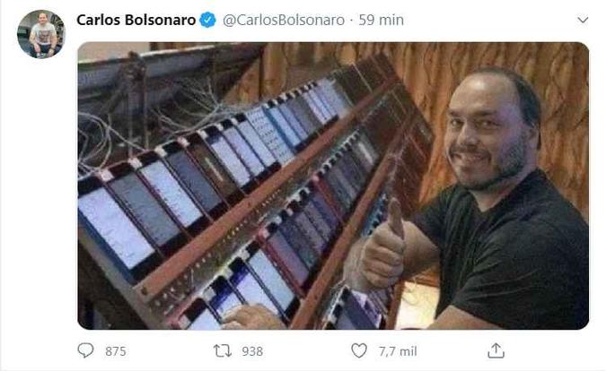 Carlos Bolsonaro postou no Twitter uma foto falsa com ele que vem circulando em grupos de WhatsApp(foto: Twitter/Reprodução) Carlos Bolsonaro postou no Twitter uma foto falsa com ele que vem circulando em grupos de WhatsApp(foto: Twitter/Reprodução)