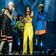 Em participa��o no show dos Black Eyed Peas, Anitta veste marca de Bras�lia