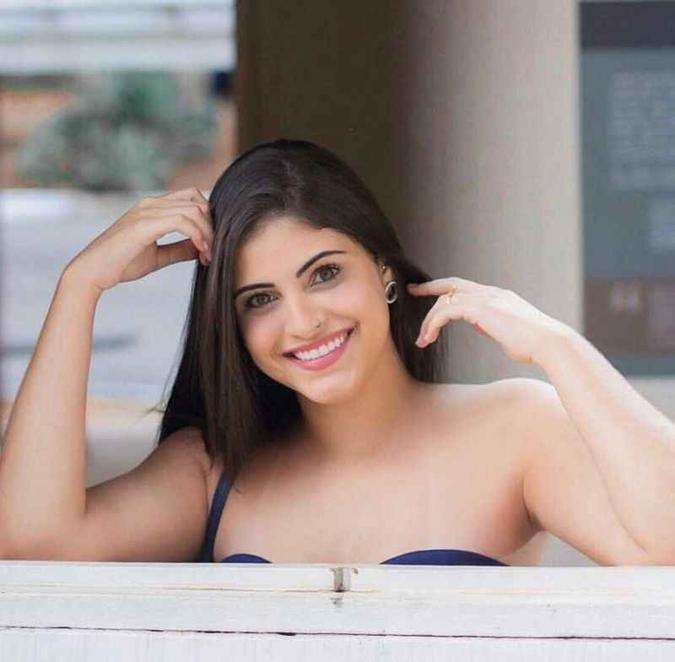 ''Só quem passou por isso sabe o tanto que é triste você ter que ficar distante das pessoas de que gosta. Foi um período de muito sofrimento,'' diz Jhennifer Karoline Ferreira, recepcionista de hospital (foto: Arquivo Pessoal ) ''Só quem passou por isso sabe o tanto que é triste você ter que ficar distante das pessoas de que gosta. Foi um período de muito sofrimento,'' diz Jhennifer Karoline Ferreira, recepcionista de hospital (foto: Arquivo Pessoal )