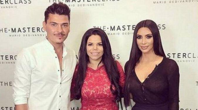 Day é conhecida por ostentar uma vida ao lado das celebridades nas redes sociais. Na foto, ela aparece com Kim Kardashian(foto: Reprodução/Instagram) Day é conhecida por ostentar uma vida ao lado das celebridades nas redes sociais. Na foto, ela aparece com Kim Kardashian(foto: Reprodução/Instagram)