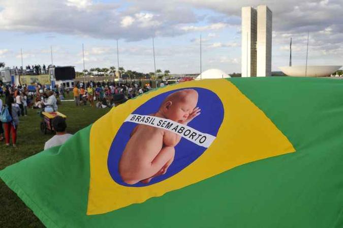 Passeata contra o aborto contra o aborto realizado na Esplanada dos Ministérios(foto: Minervino Junior/CB/D.A Press) Passeata contra o aborto contra o aborto realizado na Esplanada dos Ministérios(foto: Minervino Junior/CB/D.A Press)