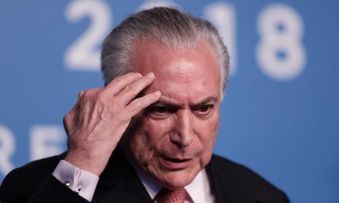 Michel Temer: ''só não recua quem é ditador e autoritário''(foto: AFP/Alejandro Pagni ) Michel Temer: ''só não recua quem é ditador e autoritário''(foto: AFP/Alejandro Pagni )