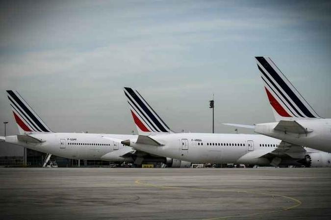 Aviões da Air France (foto: Philippe Lopez/AFP ) Aviões da Air France (foto: Philippe Lopez/AFP )