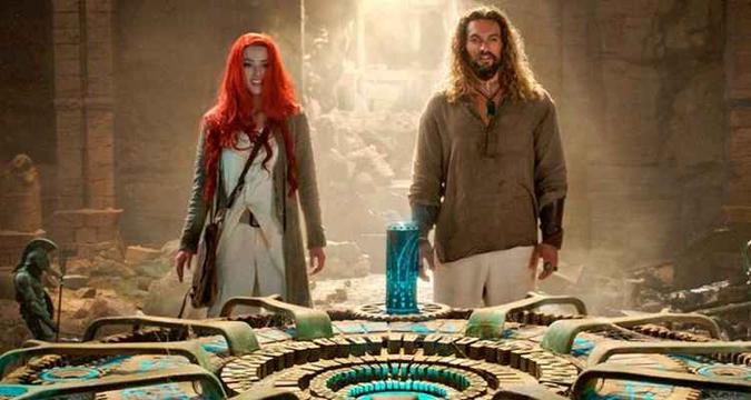 Jason Momoa e Amber Heard viverão herois dos mares(foto: Warner/Divulgação) Jason Momoa e Amber Heard viverão herois dos mares(foto: Warner/Divulgação)