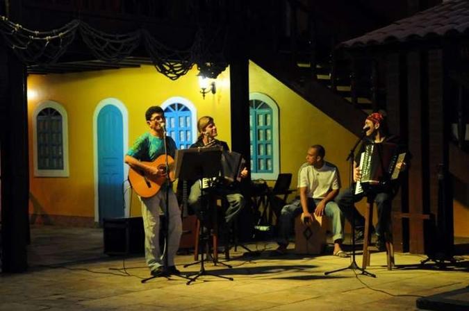 Banda no Bar do Pirata: o local tem a Banda no Bar do Pirata: o local tem a