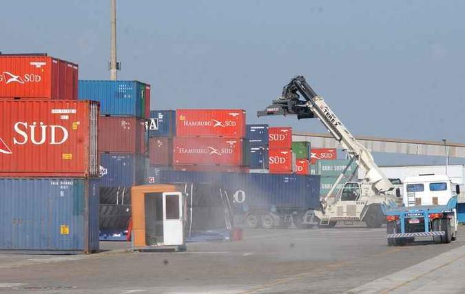 O granel sólido continuou com sua participação significativa na movimentação de cargas do país (foto: Tânia Rêgo/Agência Brasil) O granel sólido continuou com sua participação significativa na movimentação de cargas do país (foto: Tânia Rêgo/Agência Brasil)