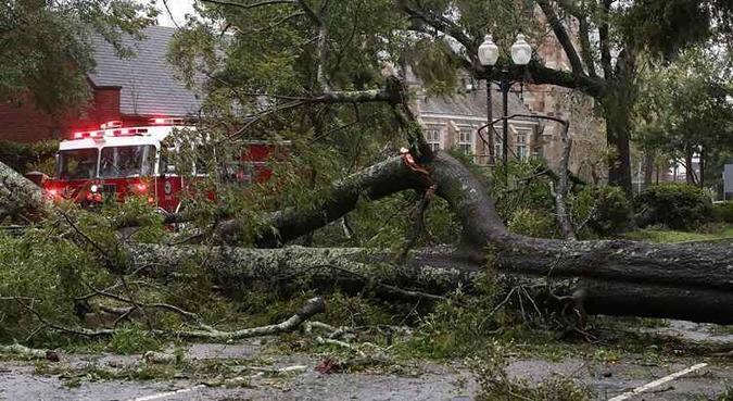 Florence avançava com ventos máximos sustentados de 130 km/h, movendo-se na direção oeste-sudoeste(foto: AFP) Florence avançava com ventos máximos sustentados de 130 km/h, movendo-se na direção oeste-sudoeste(foto: AFP)