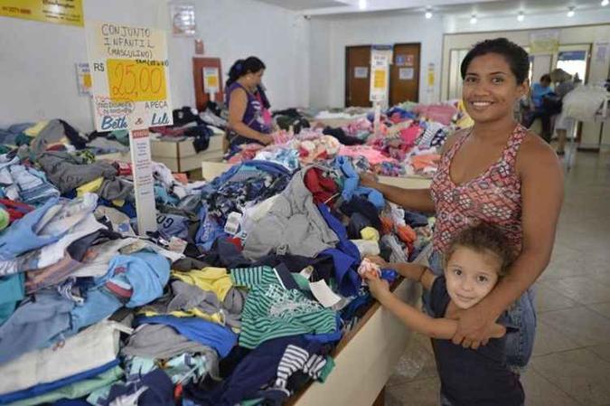 Camila Francelino e a filha: 