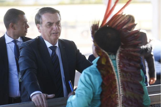 Bolsonaro diz que não discutirá demarcação de terras indígenas(foto: Antonio Cruz/ Agência Brasil) Bolsonaro diz que não discutirá demarcação de terras indígenas(foto: Antonio Cruz/ Agência Brasil)