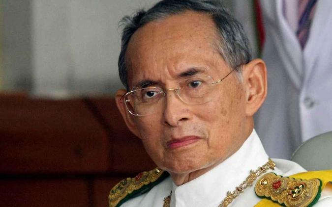 O rei da Tailândia, Bhumibol Adulyadej, morreu aos 88 anos às 5h52 (horário de Brasília) desta quinta-feira (13/10), em BangcocPairoj/AFP O rei da Tailândia, Bhumibol Adulyadej, morreu aos 88 anos às 5h52 (horário de Brasília) desta quinta-feira (13/10), em BangcocPairoj/AFP