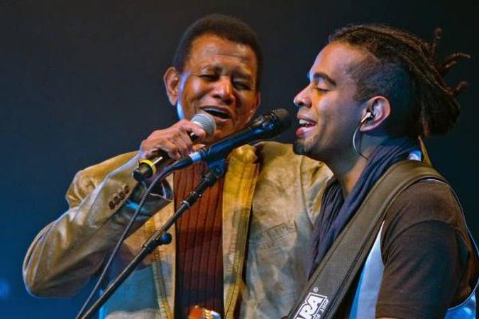 Em 2014, Jair Rodrigues e o filho Jair Oliveira lançaram o projeto Samba Mesmo(foto: Yuri Pinheiro/Divulgação) Em 2014, Jair Rodrigues e o filho Jair Oliveira lançaram o projeto Samba Mesmo(foto: Yuri Pinheiro/Divulgação)