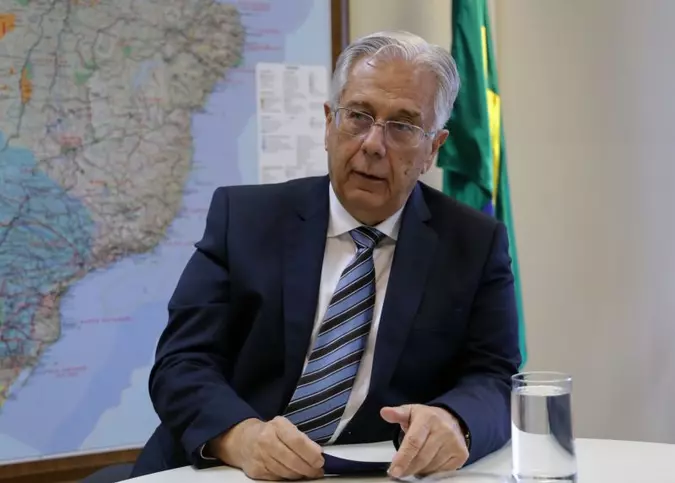 'Antes de fazer essa mexida no código tributário, que altera a Constituição, é preciso fazer um processo de redução do custo de pagar imposto, da simplificação. Há muita coisa que dá para se desonerar, até por decreto' (foto: David Magalhães/Ipea ) 'Antes de fazer essa mexida no código tributário, que altera a Constituição, é preciso fazer um processo de redução do custo de pagar imposto, da simplificação. Há muita coisa que dá para se desonerar, até por decreto' (foto: David Magalhães/Ipea )