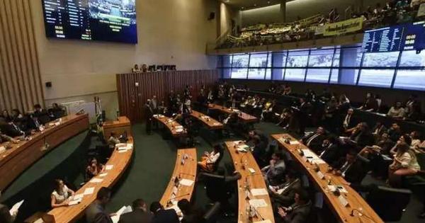 Partidos da oposi&ccedil;&atilde;o entram com liminar contra Reforma da Previd&ecirc;ncia