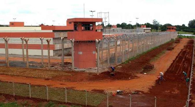 Dois presos estão na Penitenciária Federal de Campo Grande(foto: Valdenir Rezende/Correio do Estado) Dois presos estão na Penitenciária Federal de Campo Grande(foto: Valdenir Rezende/Correio do Estado)