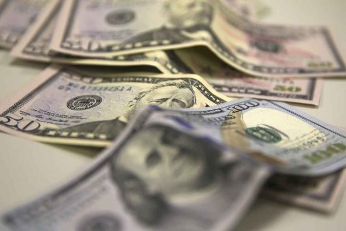 O dólar à vista era negociado a R$ 4,1792, em baixa de 0,33%(foto: Marcello Casal Jr/Agência Brasil) O dólar à vista era negociado a R$ 4,1792, em baixa de 0,33%(foto: Marcello Casal Jr/Agência Brasil)