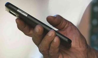 Governo estima que atingirá 16 milhões de pessoas com disparos de SMS(foto: Marcello Casal Jr/Agência Brasil) Governo estima que atingirá 16 milhões de pessoas com disparos de SMS(foto: Marcello Casal Jr/Agência Brasil)
