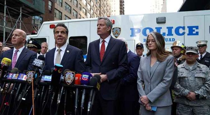 Chefe da polícia de contraterrorismo de NY afirmou que os explosivos enviados parecem vir da mesma pessoa que os enviou por correio(foto: AFP) Chefe da polícia de contraterrorismo de NY afirmou que os explosivos enviados parecem vir da mesma pessoa que os enviou por correio(foto: AFP)