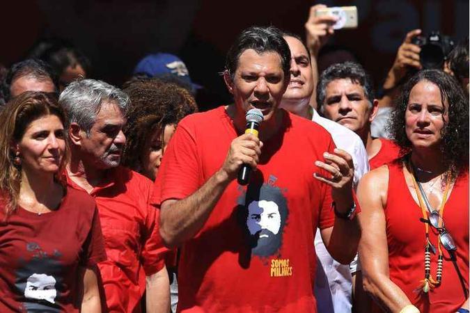 Haddad e Bolsonaro cresceram nas pesquisas(foto: AFP / Arthur de Souza) Haddad e Bolsonaro cresceram nas pesquisas(foto: AFP / Arthur de Souza)