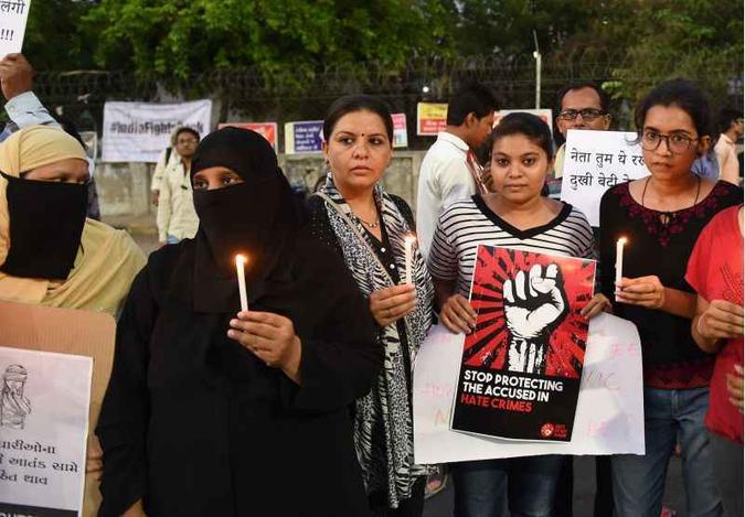 Mulheres protestam contra estupros na Índia: casos recorrentes(foto: SAM PANTHAKY/AFP) Mulheres protestam contra estupros na Índia: casos recorrentes(foto: SAM PANTHAKY/AFP)