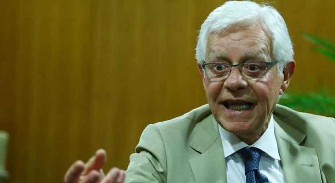 Ministro ainda negou que o governo tenha intenção de mudar o nome do programa Bolsa Família para Bolsa Dignidade(foto: Luis Nova/Esp. CB/D.A Press) Ministro ainda negou que o governo tenha intenção de mudar o nome do programa Bolsa Família para Bolsa Dignidade(foto: Luis Nova/Esp. CB/D.A Press)