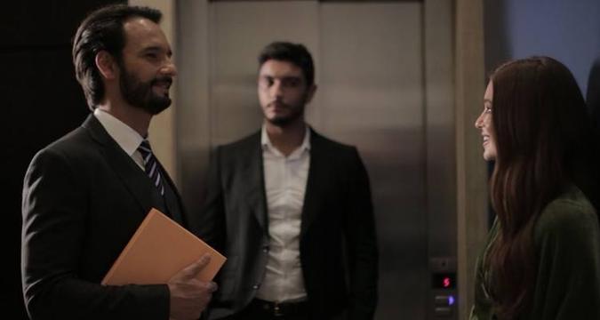 No vídeoclipe, Rodrigo Santoro é o homem que descobre o câncer e tem um caso com o personagem Marina Ruy Barbosa(foto: YouTube/Reprodução) No vídeoclipe, Rodrigo Santoro é o homem que descobre o câncer e tem um caso com o personagem Marina Ruy Barbosa(foto: YouTube/Reprodução)