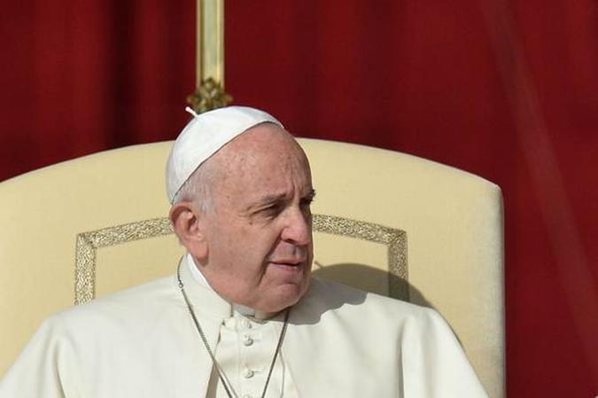 O Santo Padre denunciou a perseguição diária sofrida por iraquianos e sírios(foto: Tiziana Fabi/AFP) O Santo Padre denunciou a perseguição diária sofrida por iraquianos e sírios(foto: Tiziana Fabi/AFP)
